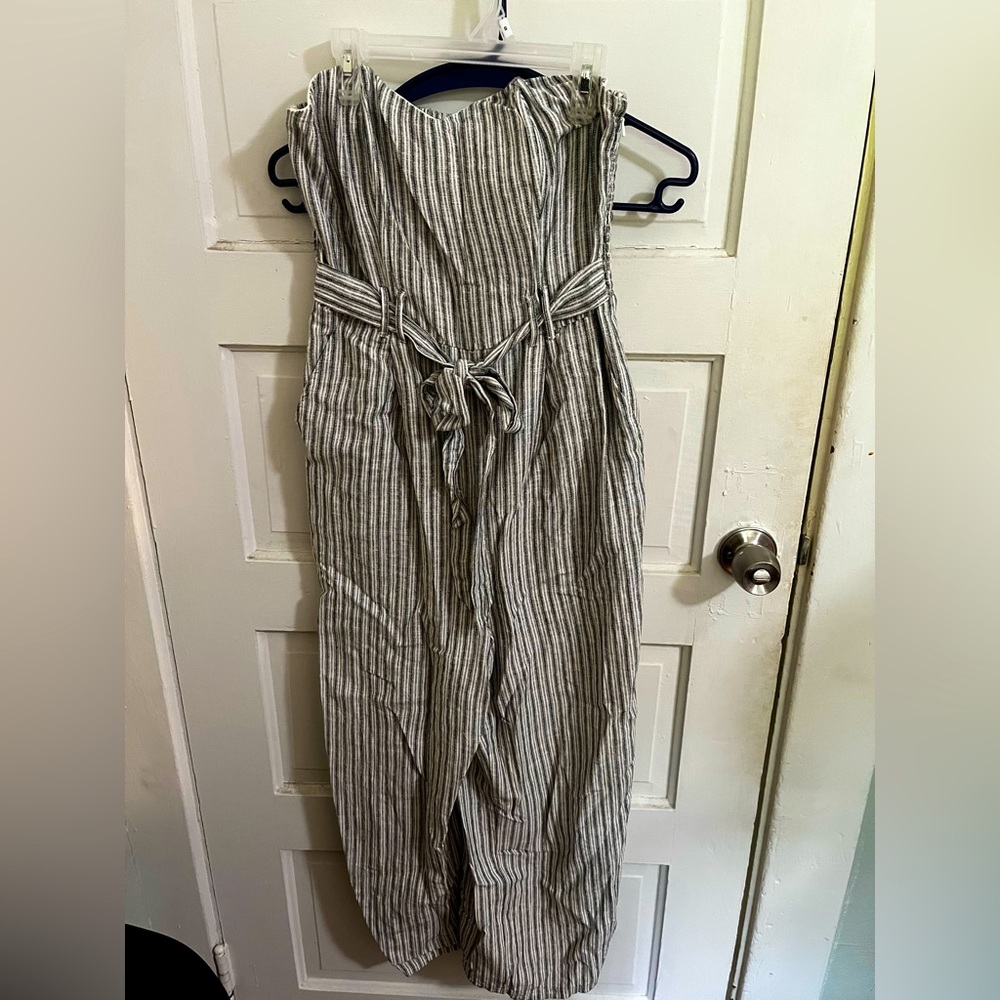 American Eagle jumper